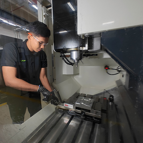 马来西亚生产工人学徒制